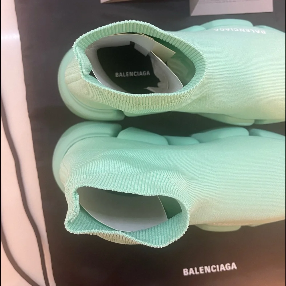 Balenciaga Speed 2.0 LT Sneakers - Picture 4 of 9